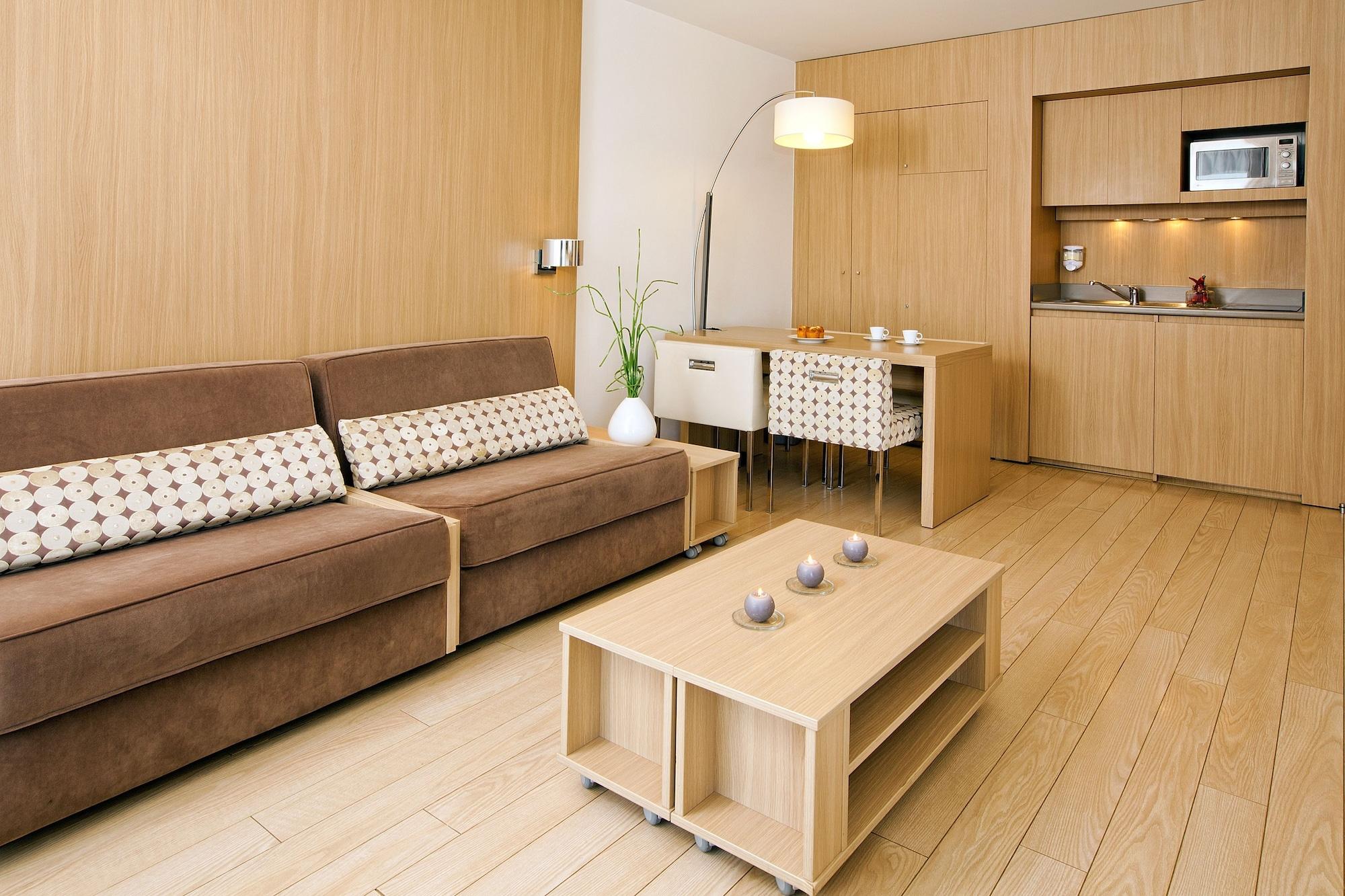 Residhome Carrieres La Defense Eksteriør billede
