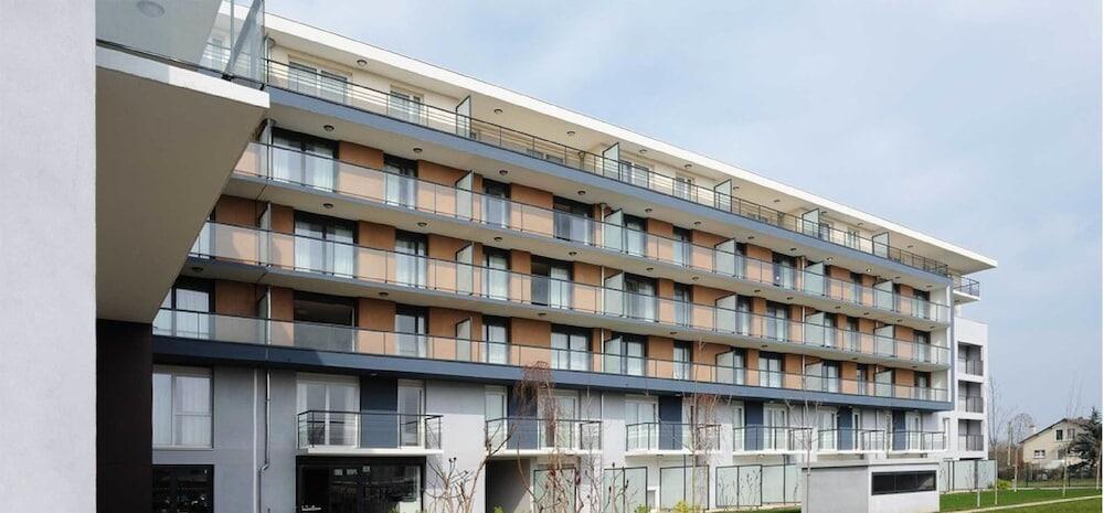 Residhome Carrieres La Defense Eksteriør billede