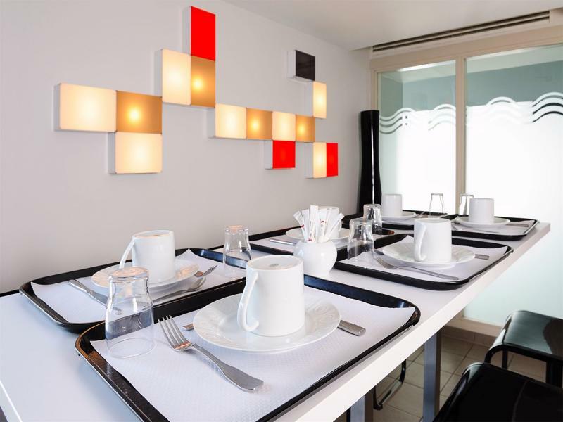 Residhome Carrieres La Defense Eksteriør billede